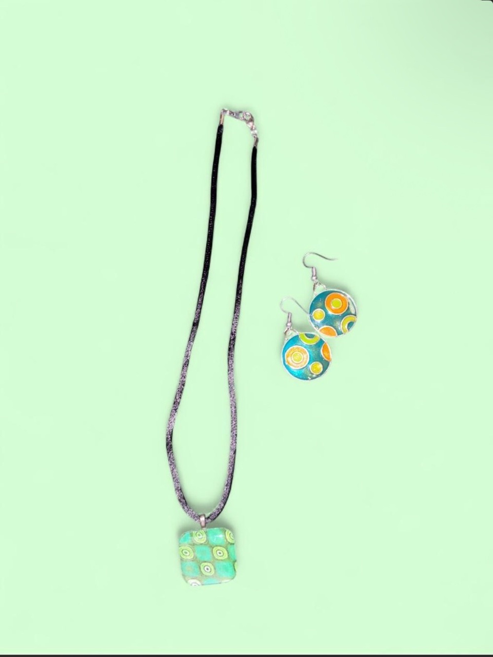 Retro Style Y2K Green & Blue Style Earrings and Necklace Bundle Set